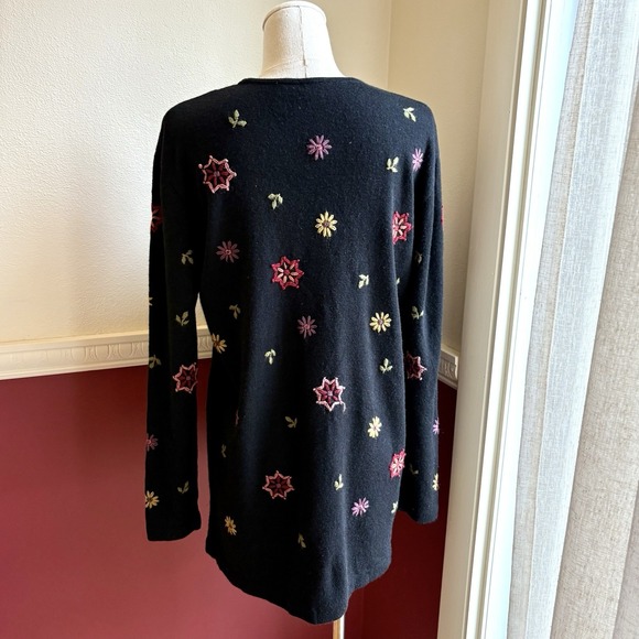 Vintage Liz Claiborne Black Floral Embroidered Tunic Sweater - Picture 5 of 11